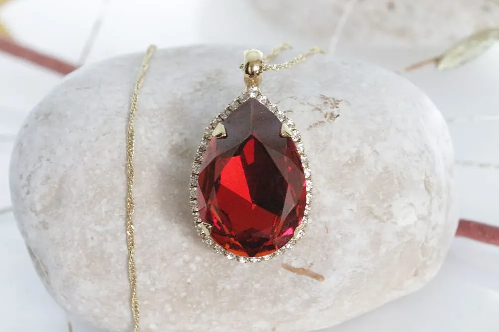 CRIMSON EARRINGS