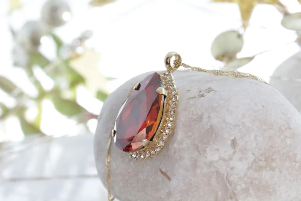 CRIMSON EARRINGS